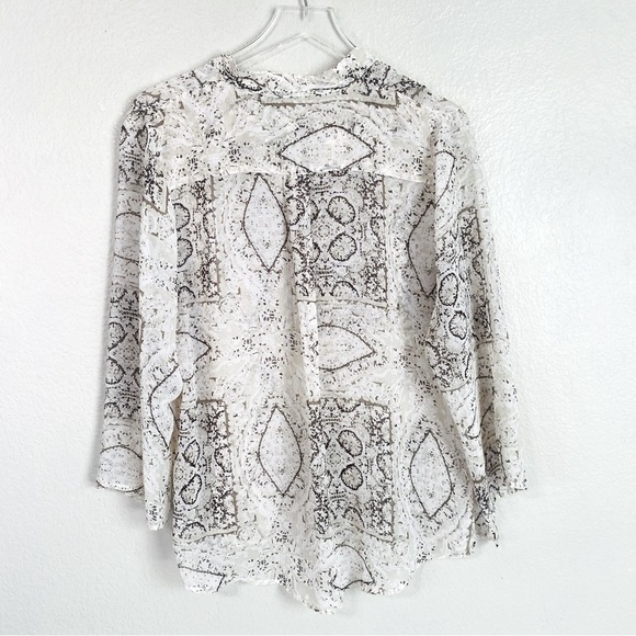 Chico’s Semi Sheer Split Tie Neck 3/4 Sleeve Blouse Size L - Picture 2 of 4